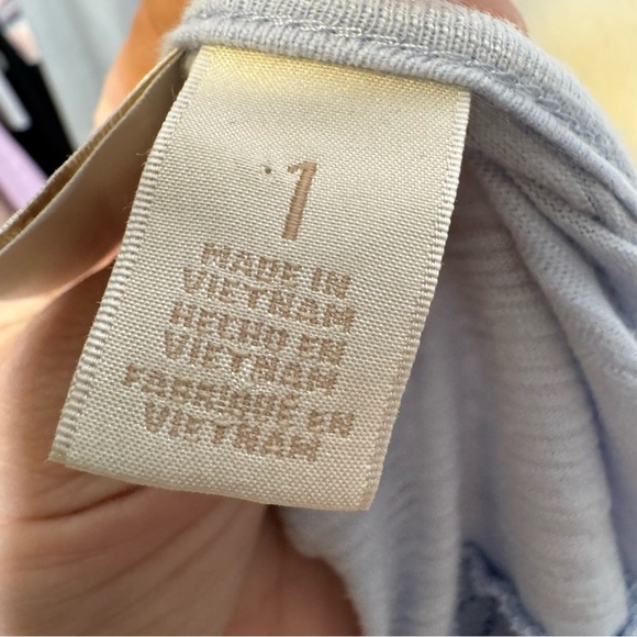 Chico's Relaxed Blue Top with Mandarin Collar Size Medium with Lace Design - Picture 10 of 13